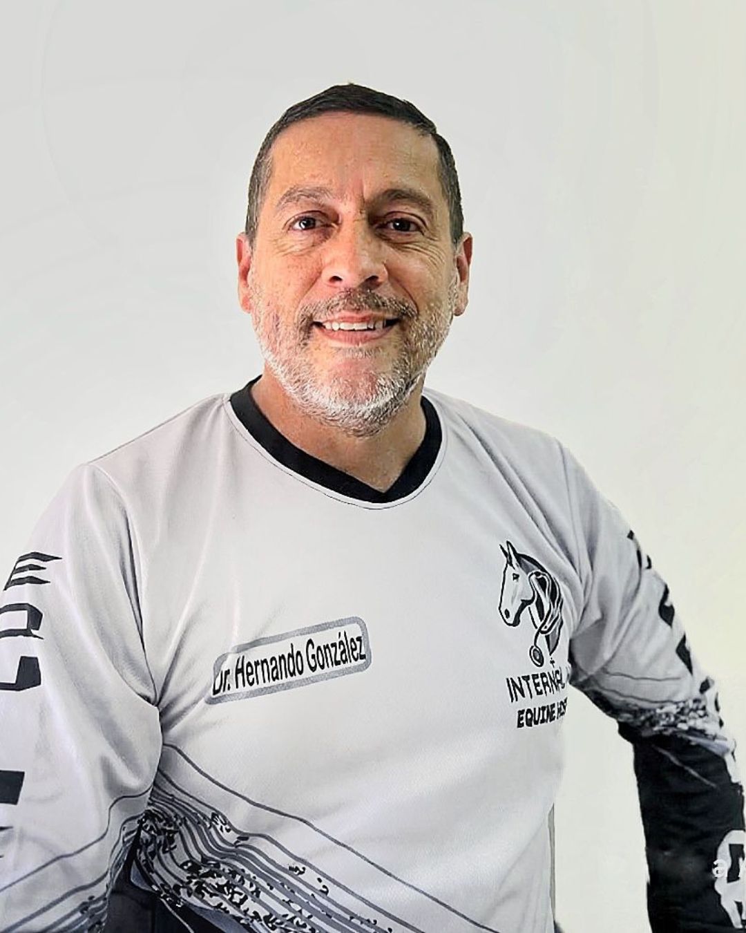 Dr. Hernando González Hormiga